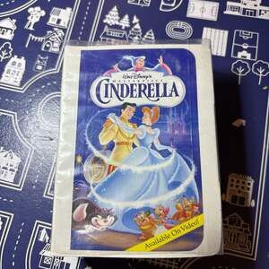 Cinderella 1995 McDonalds Happy Meal Toy Disney Masterpiece Collection Figure